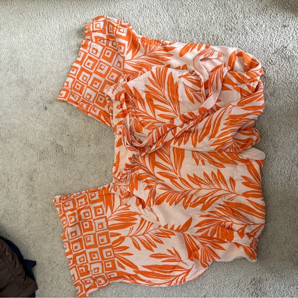 NWOT Angie Patterned Pants - Picture 2 of 3